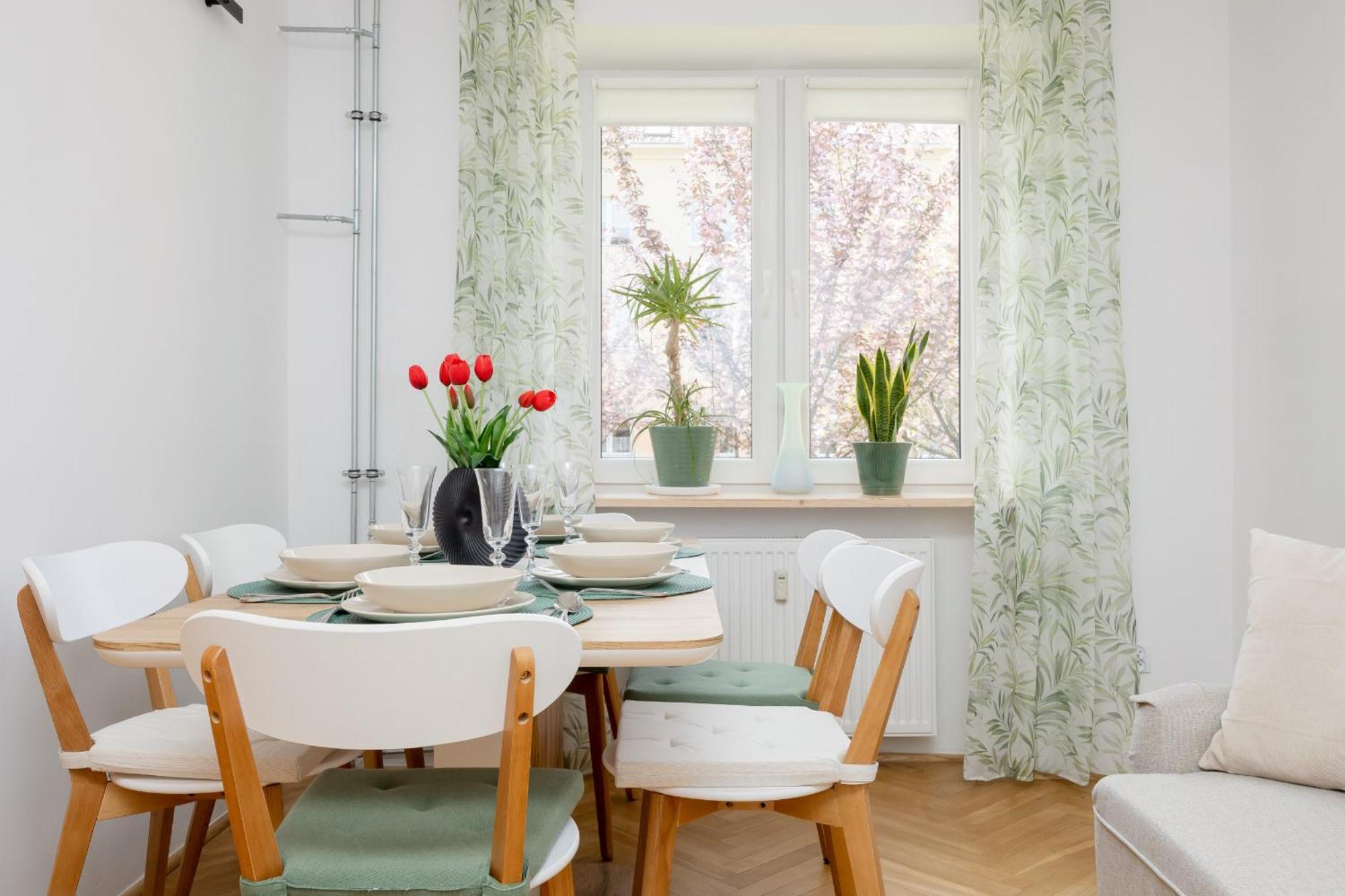Spacious Apartment For 6 People Near The Old Town By Noclegi Renters Varšava Exteriér fotografie